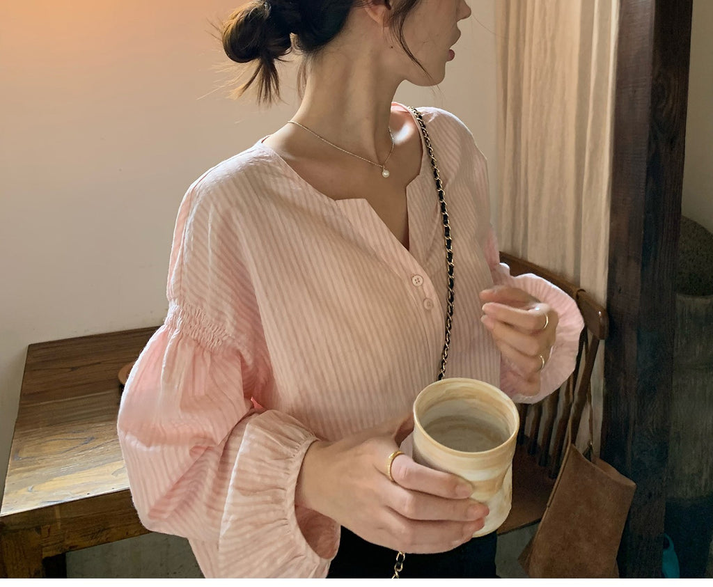 Strawberry Special~ Handmade Linen Cotton Small V-Neck Forked Gathered Two-Button Lantern Sleeve Shirt