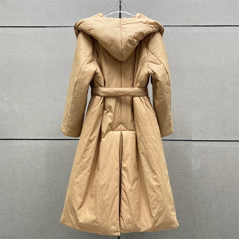 Women coat with large collar and elegant look