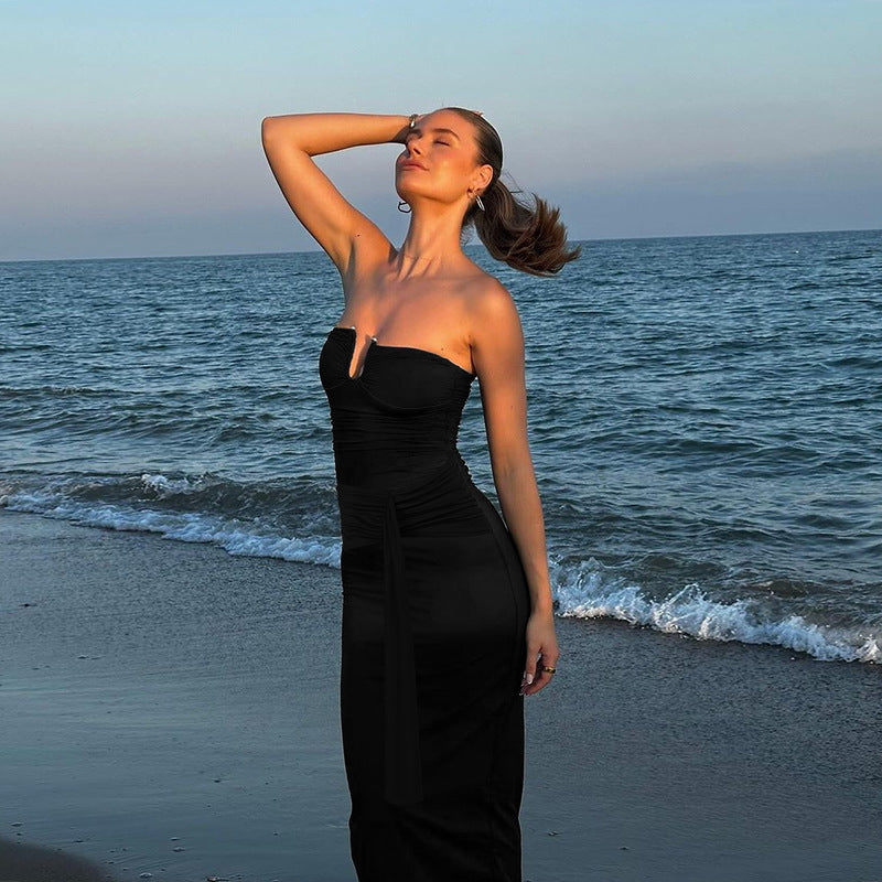 Circle strapless strap slimming and slimming dress