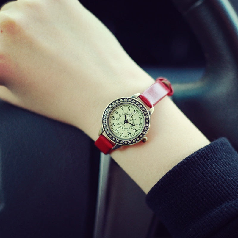 Ladies designer vintage leather women bracelet watches brown retro roma quartz woman clock fashion small female wristwatches