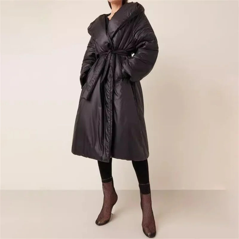 Women coat with large collar and elegant look