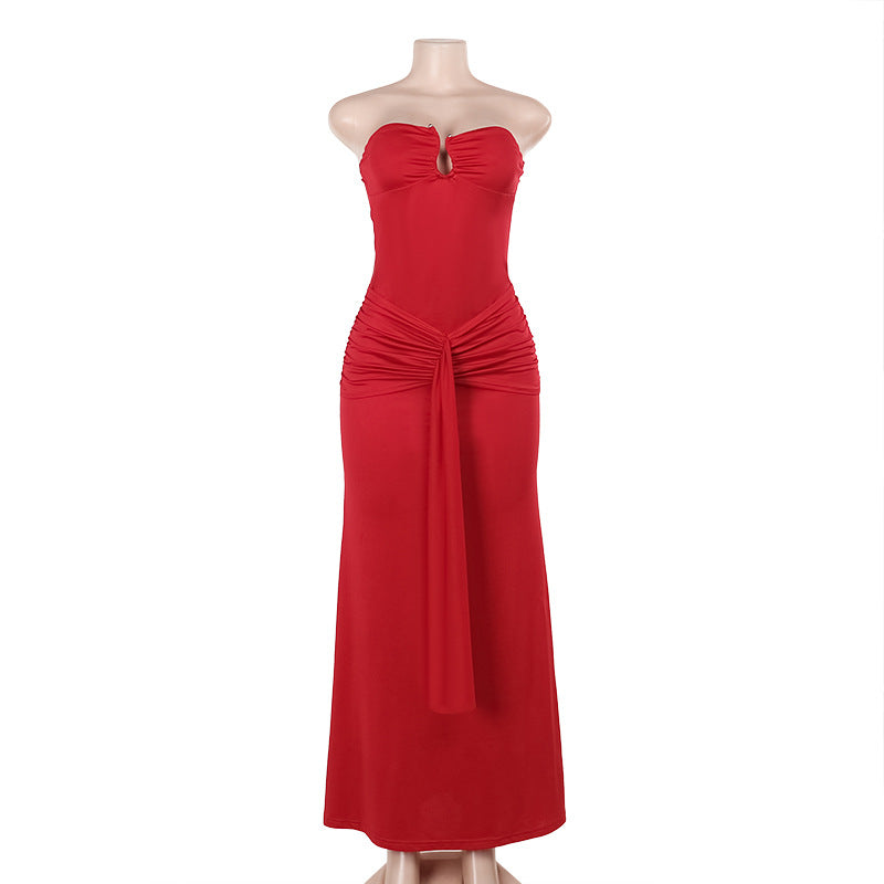 Circle strapless strap slimming and slimming dress