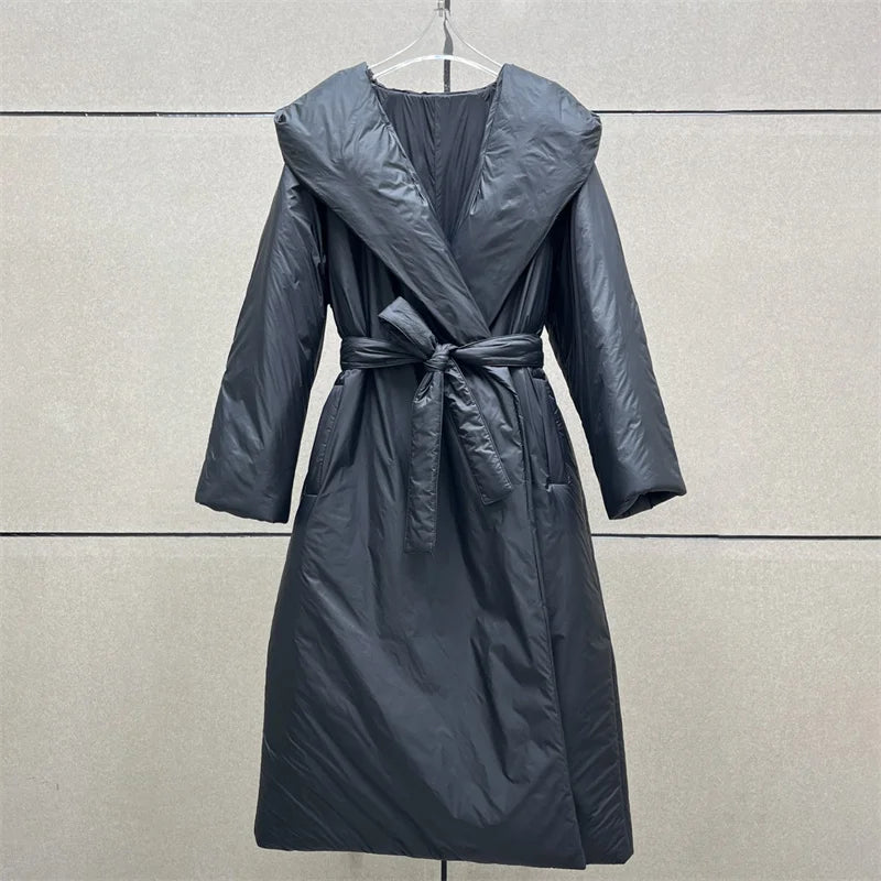 Women coat with large collar and elegant look